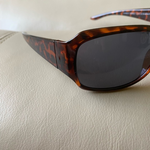 NEW TORTOISE COLOR SUNGLASSES - Picture 4 of 4